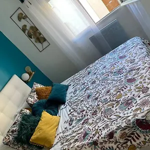 Petit appartement de 50 m2 entièrement rénové Avignon