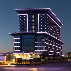 Otel Golden Tulip Bayrampasa *****