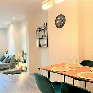 Royal South - With Parkview Appartement