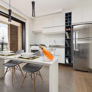 https://living-vila-madalena.topsaopaulohotels.com