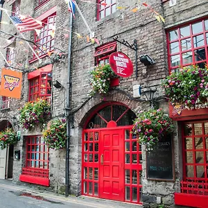 https://isaacs-hostel.dublin-hotelsweb.com